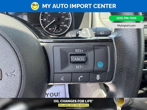 Used 2023 Nissan Rogue SV AWD/4WD image 15