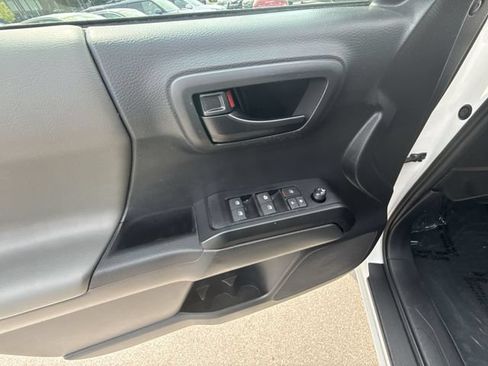 Used 2023 Toyota Tacoma SR AWD/4WD image 13