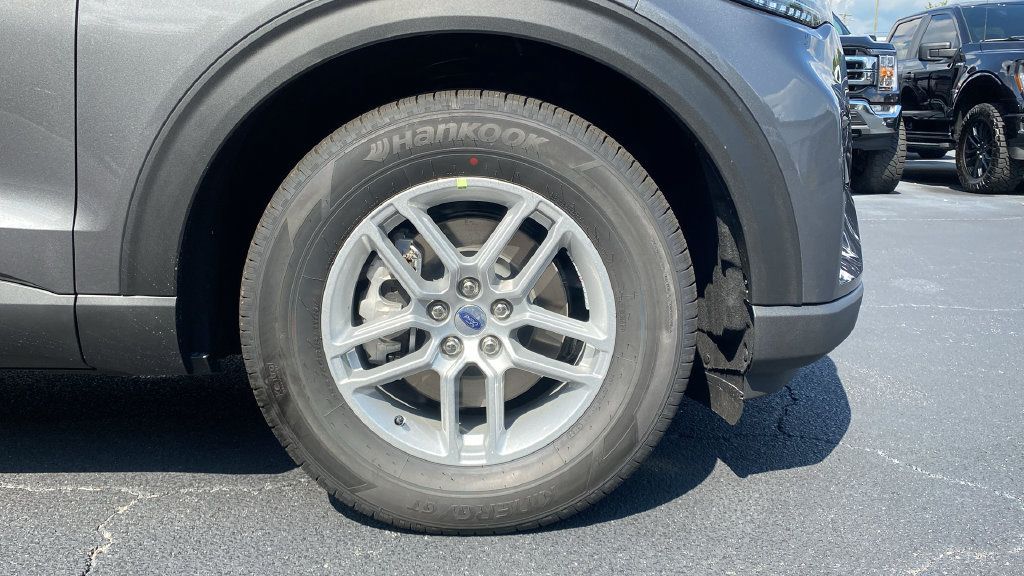 New 2027 Ford Explorer Active w/ Active Comfort Package RWD image 10