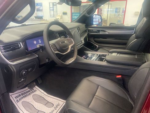 New 2026 Jeep Grand Wagoneer L Limited image 9