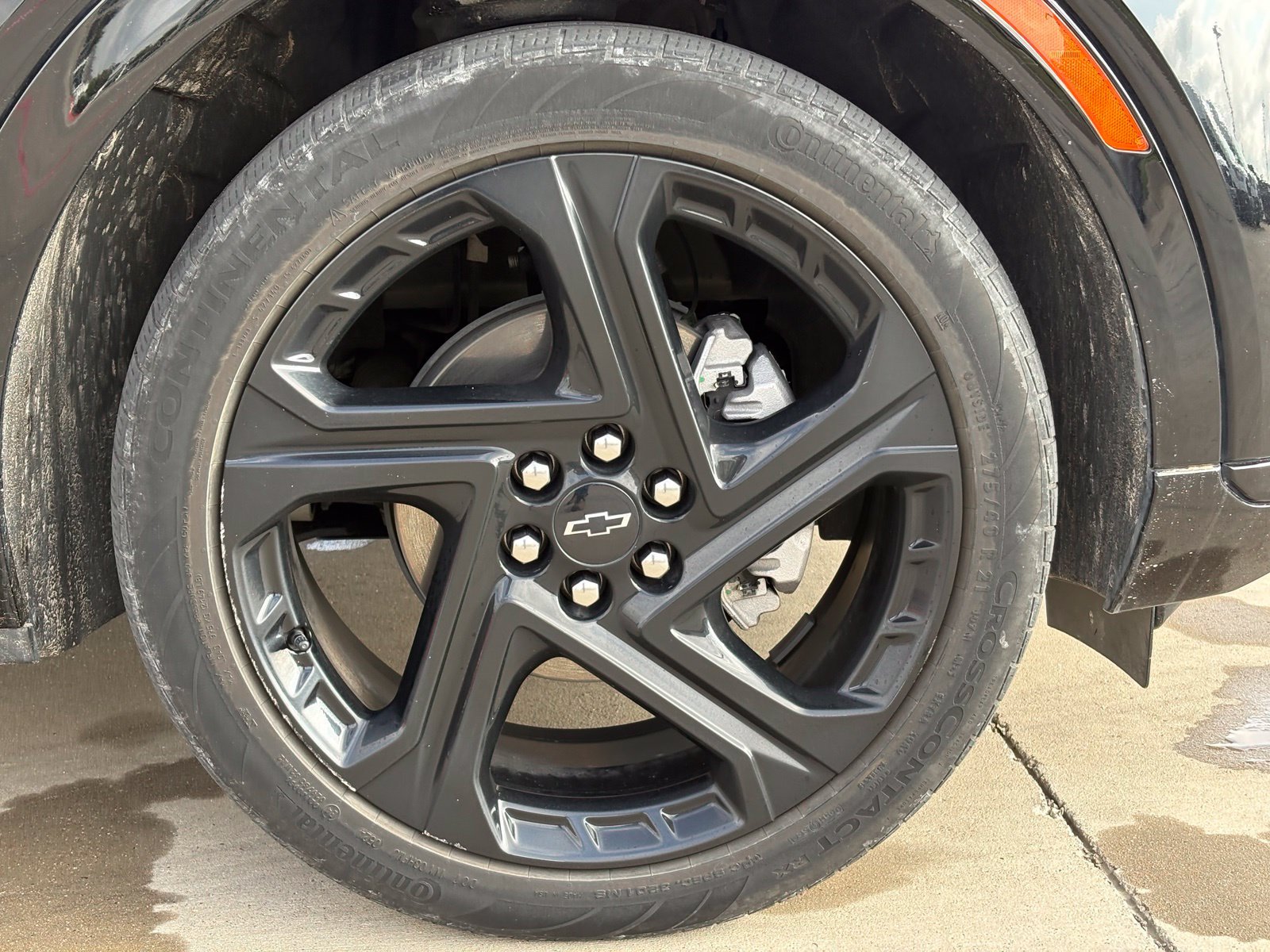 Certified 2024 Chevrolet Equinox EV RS FWD image 9