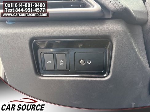 Used 2019 Jaguar F-PACE Prestige image 26