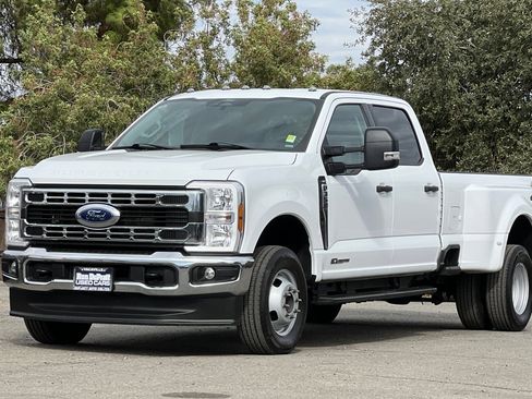 Certified 2024 Ford F350 XLT image 8