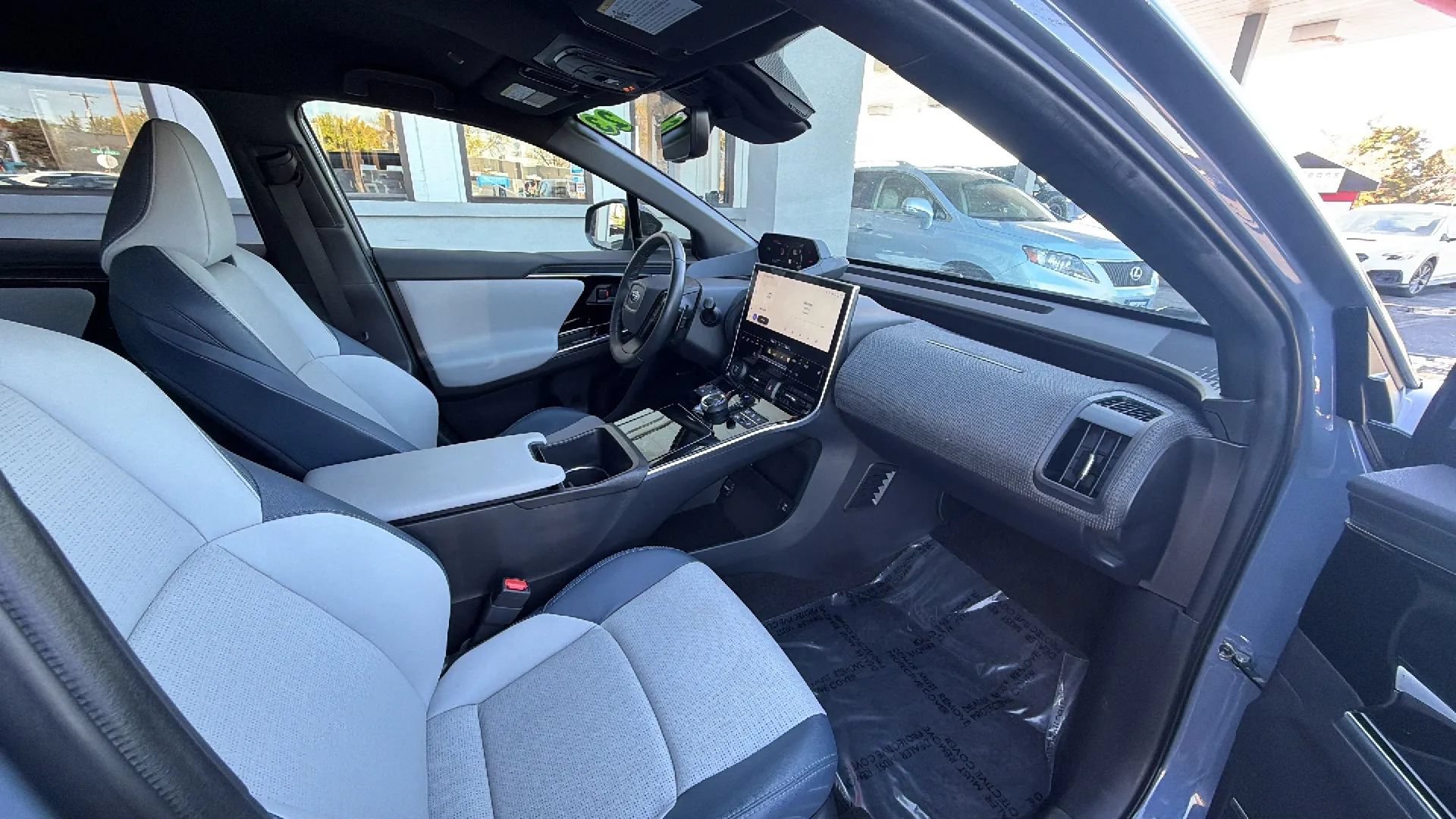 Used 2023 Subaru Solterra AWD image 17