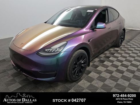 Used 2023 Tesla Model Y AWD image 1