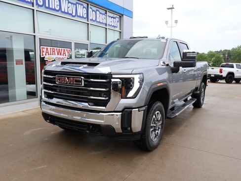 New 2026 GMC Sierra 3500 SLT w/ SLT Convenience Package AWD/4WD image 6