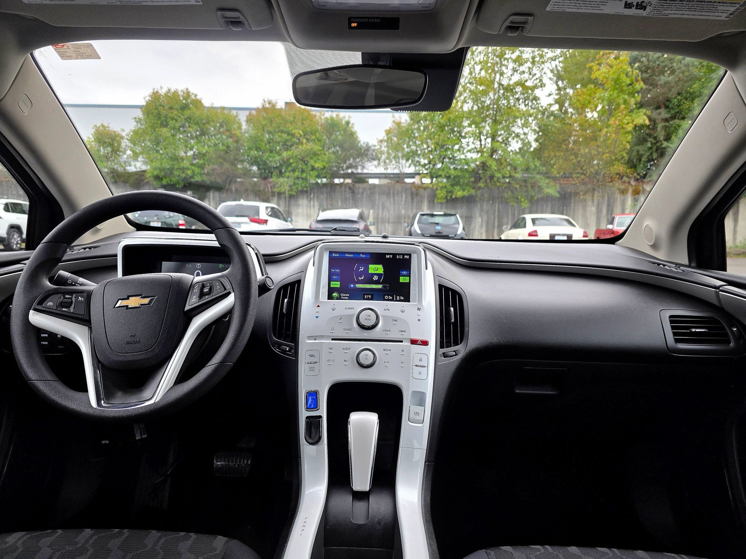 Used 2013 Chevrolet Volt FWD image 20