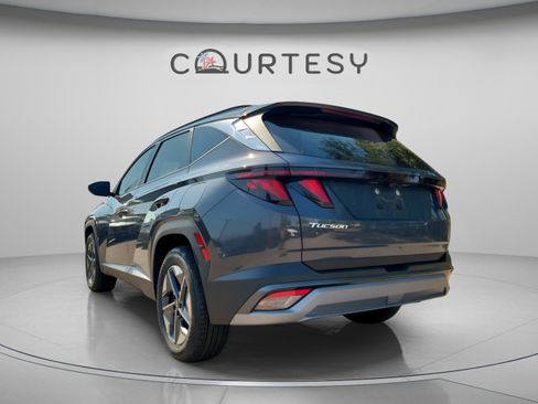 New 2026 Hyundai Tucson SEL image 3
