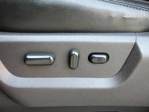 Used 2015 Ford F350 Platinum image 26