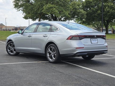 Used 2024 Honda Accord EX image 16