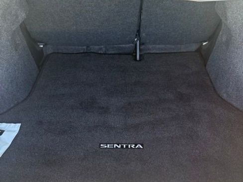 Used 2017 Nissan Sentra SV image 10