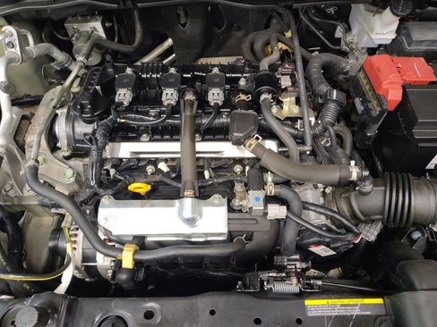 Used 2020 Nissan Versa SV image 30