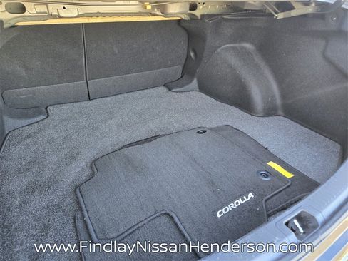 Used 2022 Toyota Corolla LE image 14