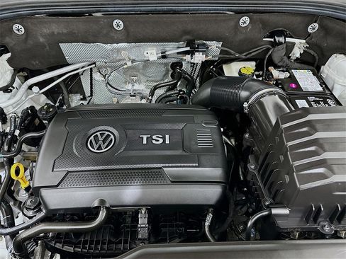 Used 2023 Volkswagen Atlas Cross Sport SEL R-Line image 32