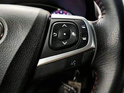 Used 2015 Toyota Camry XSE FWD image 62
