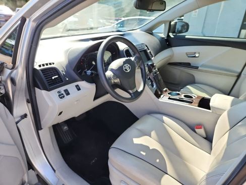 Used 2011 Toyota Venza w/ Convenience Pkg FWD image 13