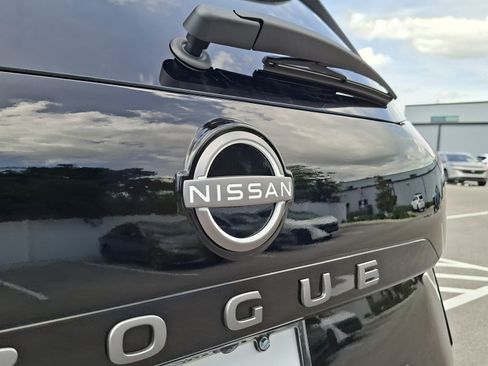 New 2026 Nissan Rogue SV FWD image 16