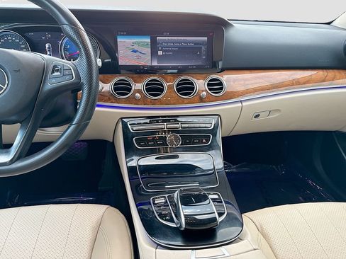 Used 2018 Mercedes-Benz E 300 w/ Premium 1 Package image 18
