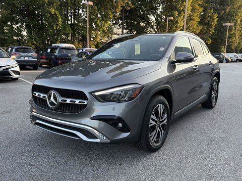 Used 2025 Mercedes-Benz GLA 250 4MATIC image 1