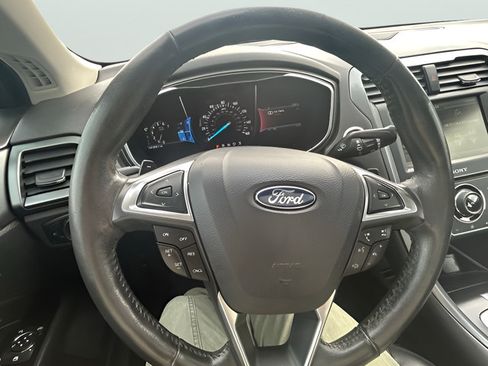 Used 2014 Ford Fusion Titanium FWD image 12