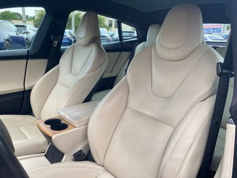 Used 2019 Tesla Model S Long Range AWD/4WD image 7