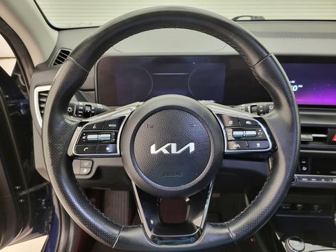 Used 2024 Kia Seltos SX w/ SX Sunroof Package AWD/4WD image 6