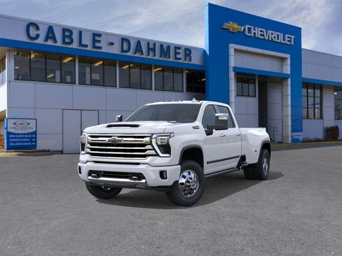 New 2026 Chevrolet Silverado 3500 High Country w/ High Country Premium Package AWD/4WD image 8