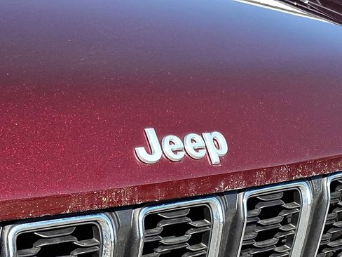 Used 2024 Jeep Grand Cherokee L Laredo w/ Luxury Tech Group I image 3