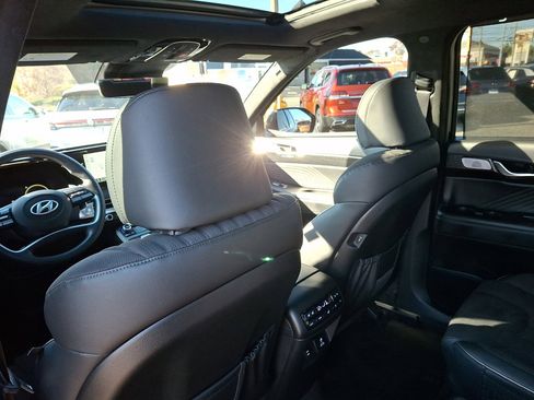 Used 2024 Hyundai Palisade Calligraphy image 20