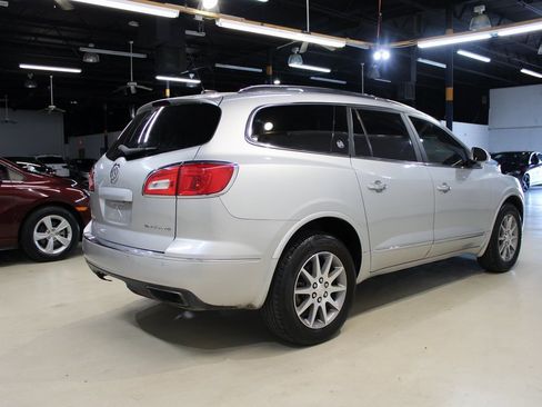 Used 2016 Buick Enclave Convenience image 3