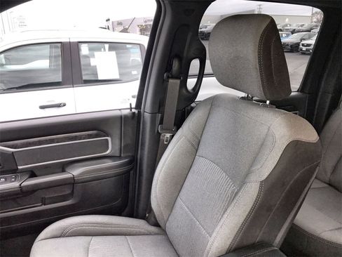 Used 2024 RAM 2500 Big Horn w/ Level 2 Equipment Group image 24