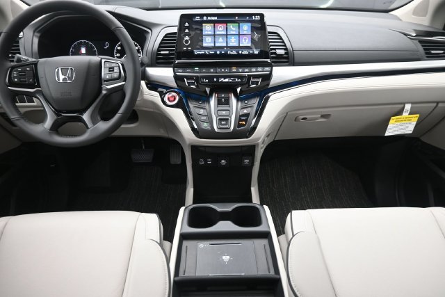 New 2027 Honda Odyssey Touring image 23