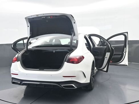 Used 2025 Mercedes-Benz E 350 Sedan image 78