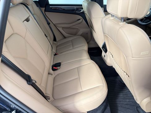 Used 2026 Porsche Macan AWD/4WD image 29