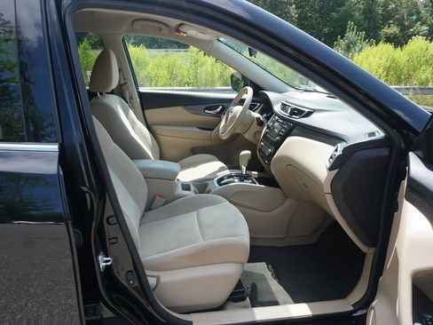 Used 2015 Nissan Rogue SV FWD image 13