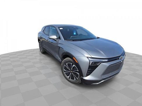 New 2025 Chevrolet Blazer EV LT image 2