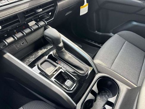 New 2026 Chevrolet Colorado W/T image 19