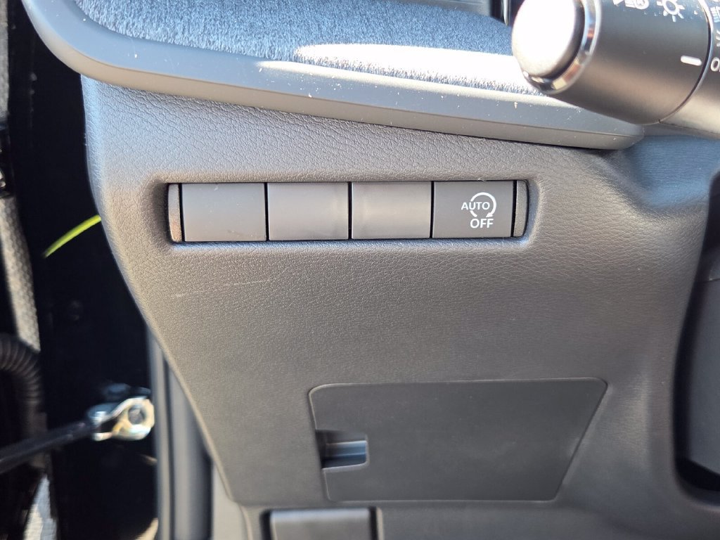 New 2027 Nissan Kicks S FWD image 28