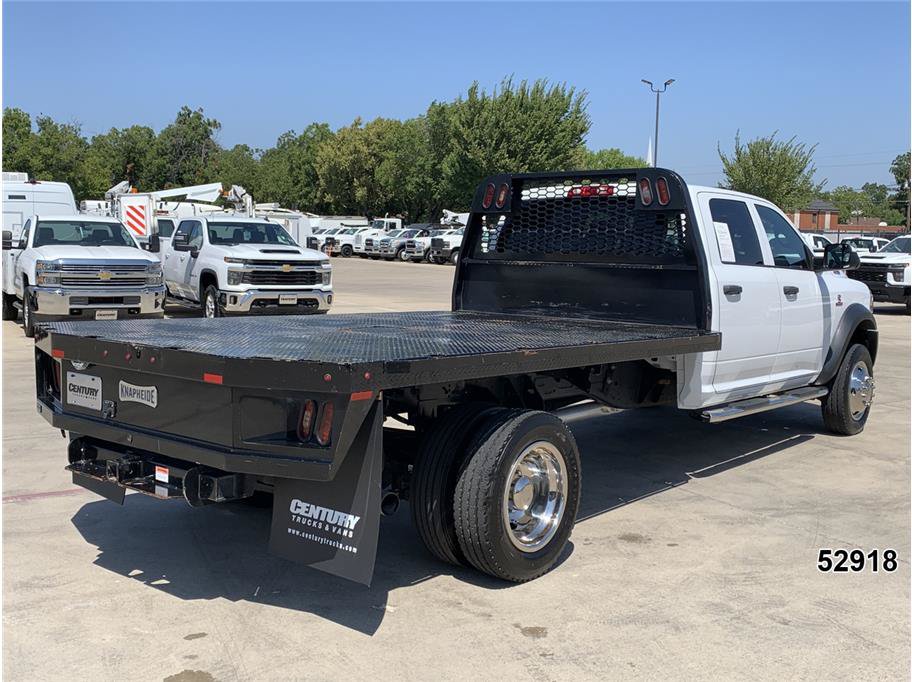 Used 2022 RAM 5500 Tradesman w/ Chrome Appearance Group AWD/4WD image 2