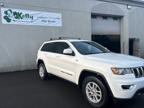 Used 2020 Jeep Grand Cherokee Laredo image 8