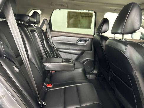 Used 2023 Nissan Rogue SV w/ SV Premium B Package AWD/4WD image 29