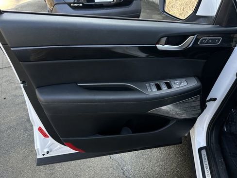 Used 2021 Hyundai Palisade Limited image 13