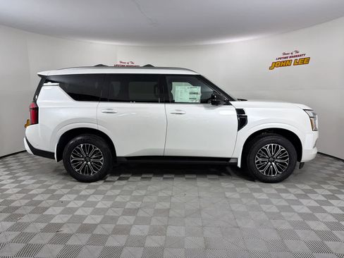 New 2026 Nissan Armada SL w/ Captain's Chari Seat Package image 8