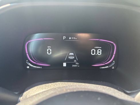 Used 2025 Kia Soul LX w/ LX Technology Package FWD image 35
