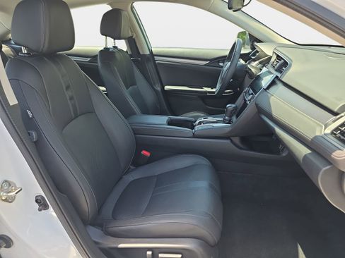 Used 2017 Honda Civic Touring image 10