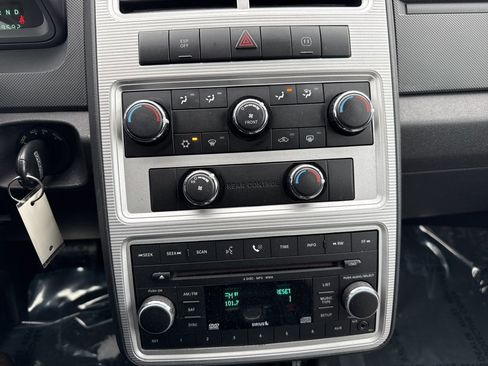 Used 2009 Dodge Journey SXT w/ Flexible Seating Group image 12