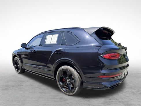 Used 2022 Bentley Bentayga AWD/4WD image 3