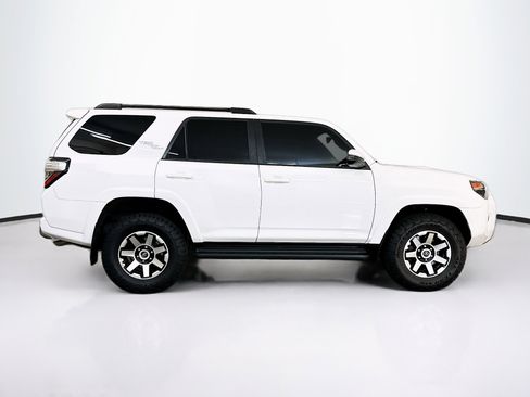 Used 2022 Toyota 4Runner TRD Off-Road image 10