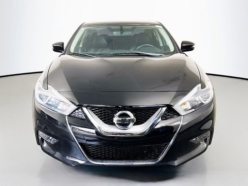 Used 2018 Nissan Maxima 3.5 SV image 2