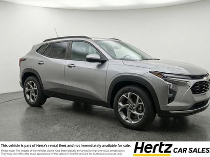 Used 2025 Chevrolet Trax LT